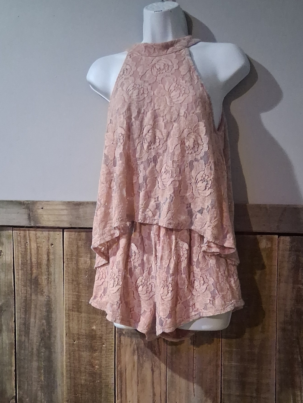 Vintage Sleeveless Lace Halter Romper in Blush